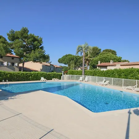 Σπίτι διακοπών Maison Dans Avec Piscine Et Tennis Αντίμπ