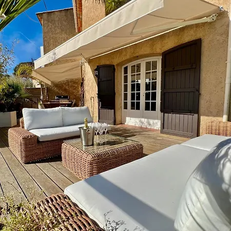 Maison Dans Avec Piscine Et Tennis Ferienhaus