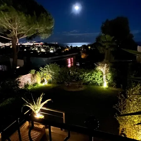 Maison Dans Résidence Avec Piscine Et Tennis Сasa de vacaciones Antibes